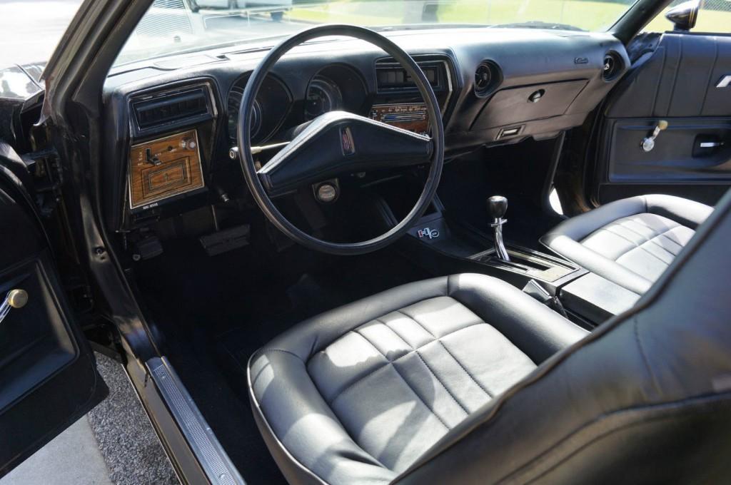 1975 Oldsmobile Cutlass Hurst