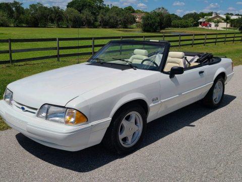 1993 Ford Mustang Convertible zu verkaufen